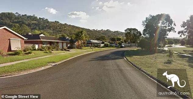 Bomb was found in a house in northeast Victoria, and four people were arrested! Surrounded by sandbags around house