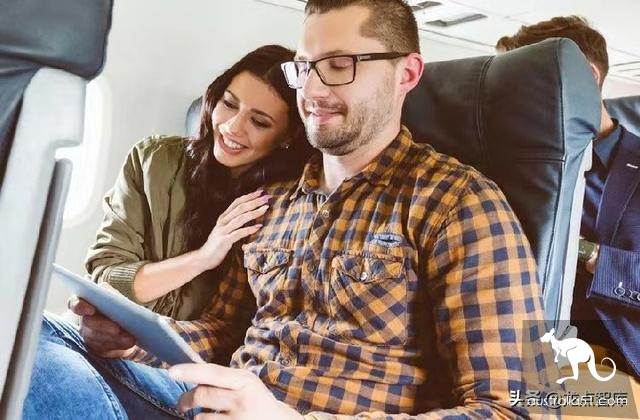 Ten ways to get a lift while traveling