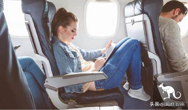 Ten ways to get a lift while traveling