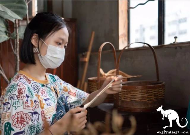 [1D6C5540-24E8-8EA7-73C1-61BA87DF6E92]