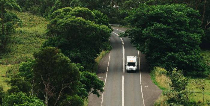Classic scenery is on the road, 6 Australian classic self-driving lines compete