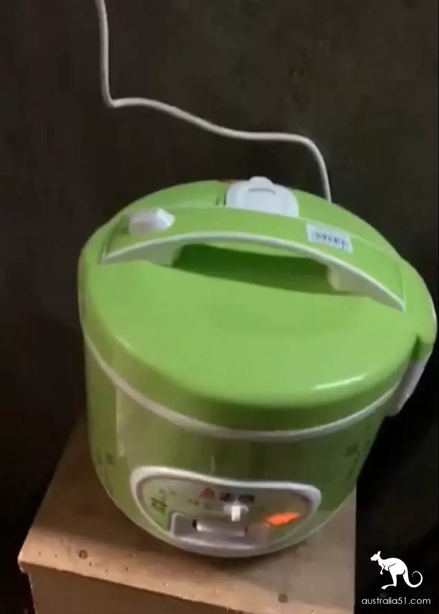 因为一张湖北牌照，他被迫在高速上游荡了7天