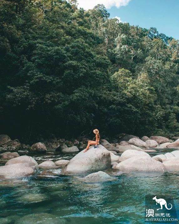 Australia's 6 most beautiful 'road travel' routes, let you play as you walk