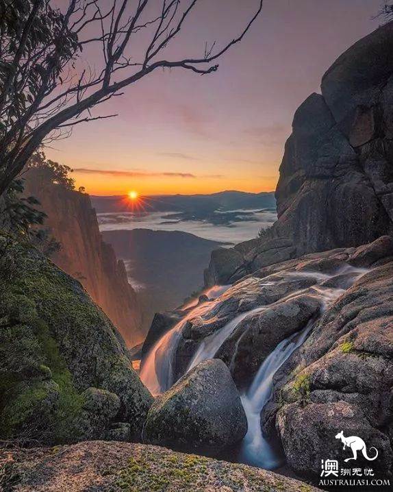 Australia's 6 most beautiful 'road travel' routes, let you play as you walk