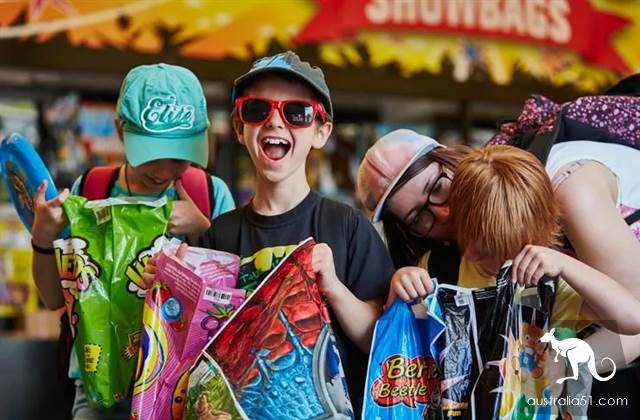 The Royal Adelaide Show is here in 2019! The strongest attack in history has brought you to eat, drink and have fun with Hold! Let's see what's new this year!