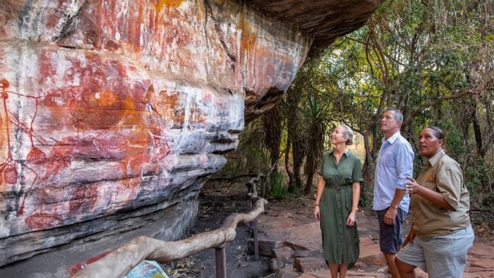 [530C5499-2ED4-8787-FF75-8D0B8D1B5456]