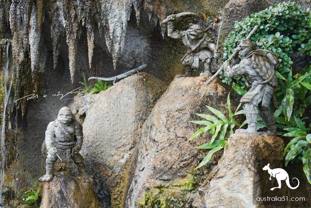 The strangest attractions of Thai temples, mixing the eight immortals with ninja tortoises, are messy for Chinese tourists