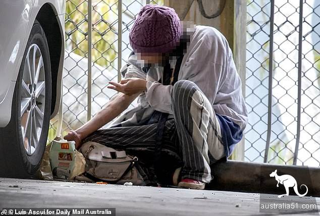 Melbourne drug dealers around the safe injection house activities, the police have nothing to do