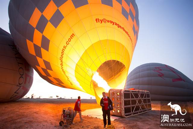 Which of the Australian hot air balloons is chosen? if you want to 'heaven', just look at it.