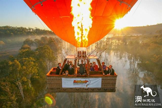 Which of the Australian hot air balloons is chosen? if you want to 'heaven', just look at it.