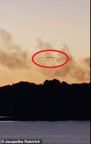 Australian woman filmed mysterious UFO at a resort