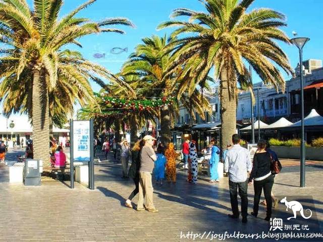 Adelaide, Australia, Super famous Glenelg Beach
