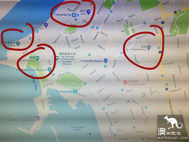 Take the free Perth bus, play around Perth downtown and surrounding