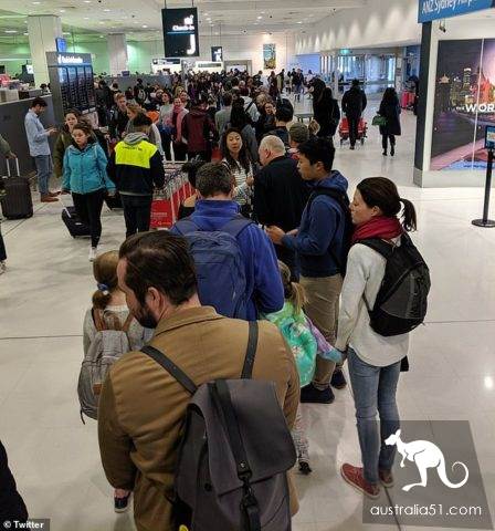 There are security check failures at multiple airports in Australia, and thousands of passengers may not be allowed to move forward and backward.