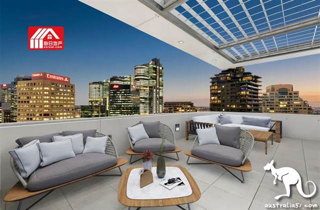 The Sydney penthouse, which was sold at a loss, was again bought by Chinese buyers for million