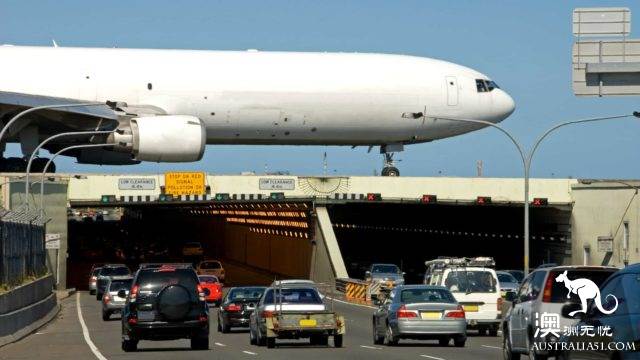 Sydney airport profits hit new highs, public calls for greater 'monopoly' regulation