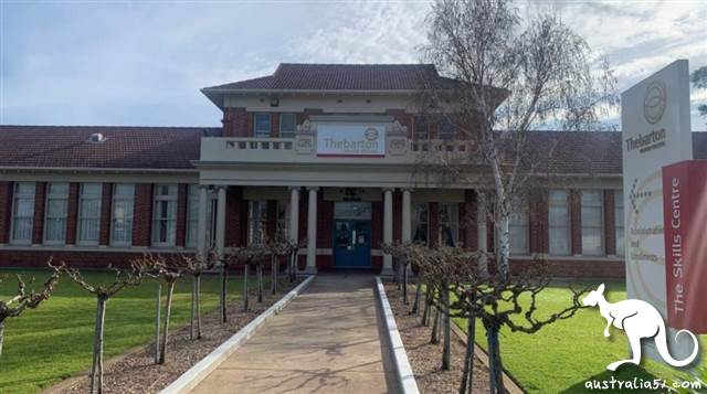 Australia New Zealand crown confirmed 20,000: Xinzhou schools closed again, Sydney involved in the outbreak of the site increased dramatically! 450 new cases in Victoria