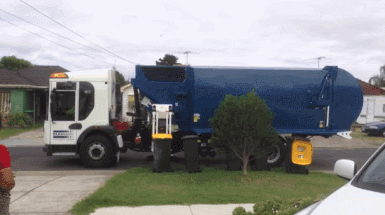 Australian domestic waste classification and recycling strategy: waste electrical appliances, plastic bottles. How do you throw it? you'll see it.