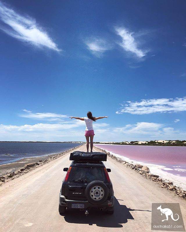 Lake McDonnell, a rare fantasy! Australia's Beautiful 'dual Lake' Beach Trail
