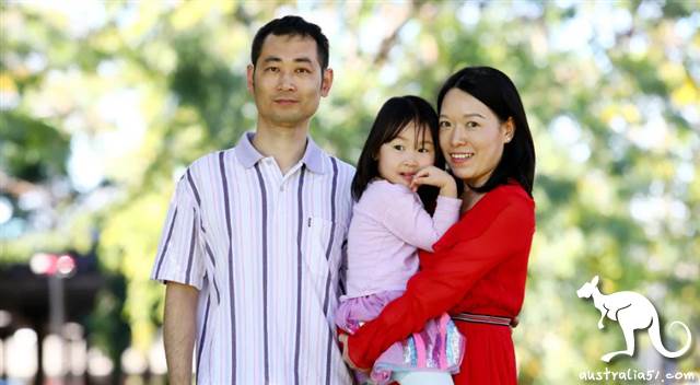 Nearly 680,000 Chinese live in Australia, or become the largest source of immigrants