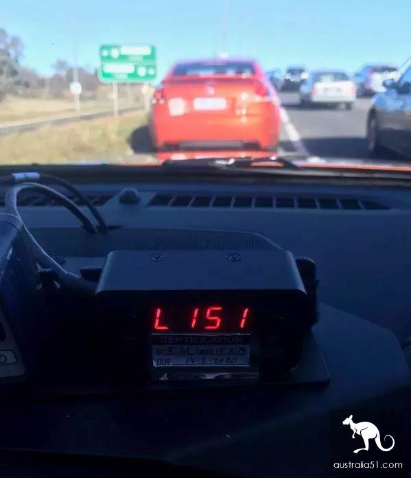 The Australian P-brand driver's fancy is dead! 6 points and a fine of 41! Net friend: It's supposed to be 10 times more.