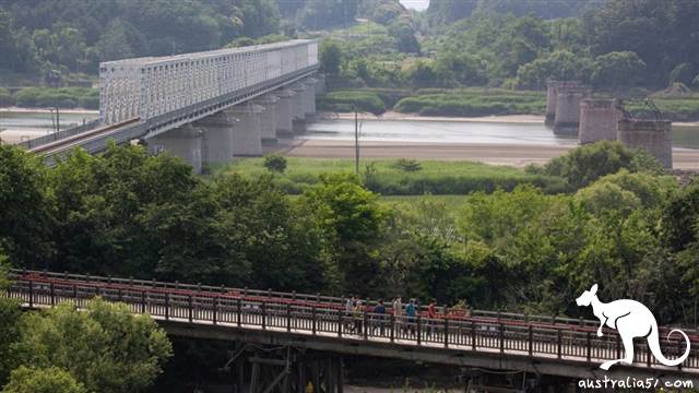 North Koreans smuggle people in reverse, North Korea first said the emergence of a 'new crown suspected cases'