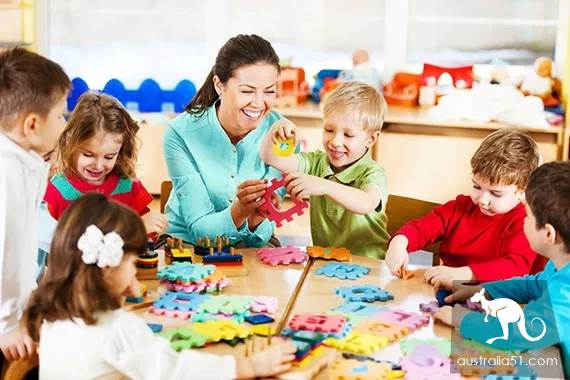 'expensive and bad food!' Chinese aunt diss Australian Kindergarten, she was all right! The 'dirty' kindergarten, so that all the children are 'wild' to fly up