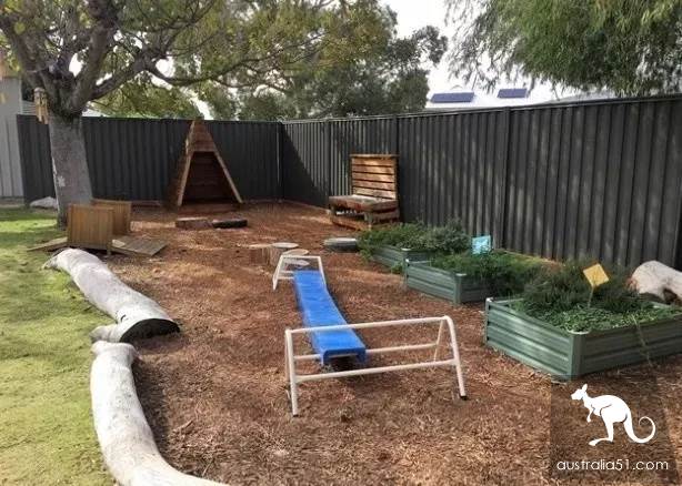 'expensive and bad food!' Chinese aunt diss Australian Kindergarten, she was all right! The 'dirty' kindergarten, so that all the children are 'wild' to fly up