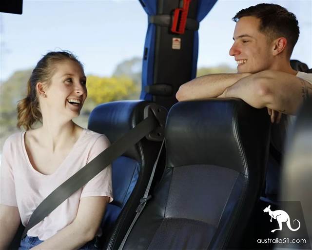 How to travel around Australia gracefully? The Greyhound bus Survival Guide you deserve.