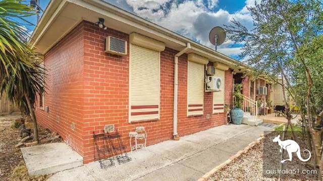 A Discussion on the 'Barbie Dream House' in Melbourne