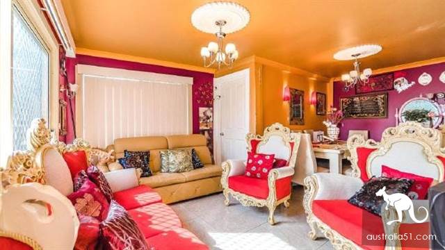 A Discussion on the 'Barbie Dream House' in Melbourne