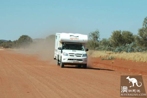 A Survival Guide for Australia's Inland RV self-driving Expedition