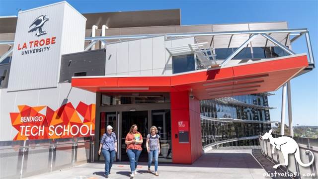 Not for a month? The University of Le Chorbo in Melbourne has collapsed