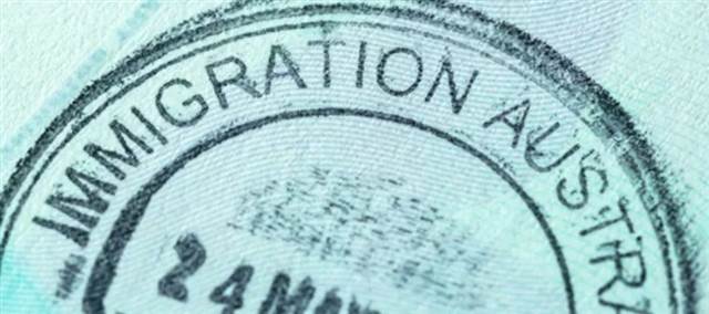 Today! It's a broken day for countless people to emigrate! Australia's immigration quota has been cut by 300, 000, confirmed!