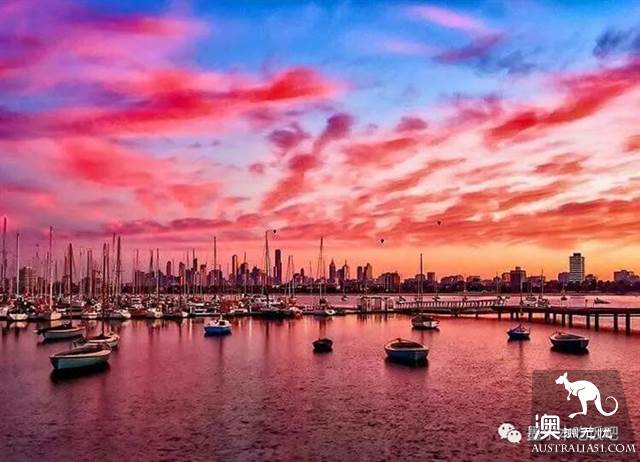 Melbourne Saint Kitts (St Kilda) the strongest food and drink fun introduction