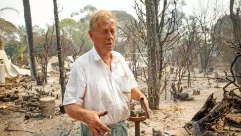 The fire in Wilsons Prom is out of control at Victoria's famous scenic spot! 3000 tourists are evacuating urgently! International Labour Day is not open during the holiday.