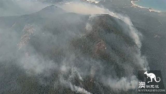 The fire in Wilsons Prom is out of control at Victoria's famous scenic spot! 3000 tourists are evacuating urgently! International Labour Day is not open during the holiday.