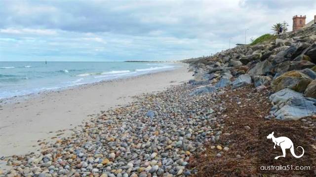 Adelaide's famous beach is running out of sand! South Australia government spends million to launch the 'North-Sand-South transfer' project to save the beach