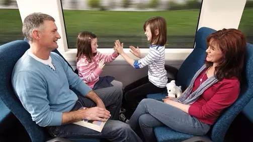 You can travel without driving yourself. What's the experience of Melbourne's V/Line train trip?