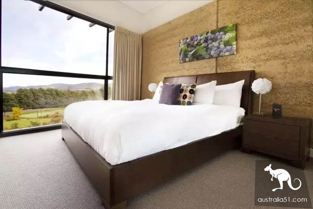 Melbourne around the snowy mountains play a great introduction, ready to work snowy mountains to evaluate food and beverage accommodation! After reading this, you're a good skier.