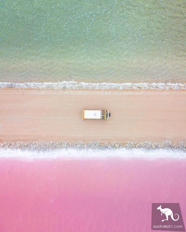 McDonnell Lake, a beautiful two-color lake in South Australia, can't be missed by Ins wind enthusiasts.