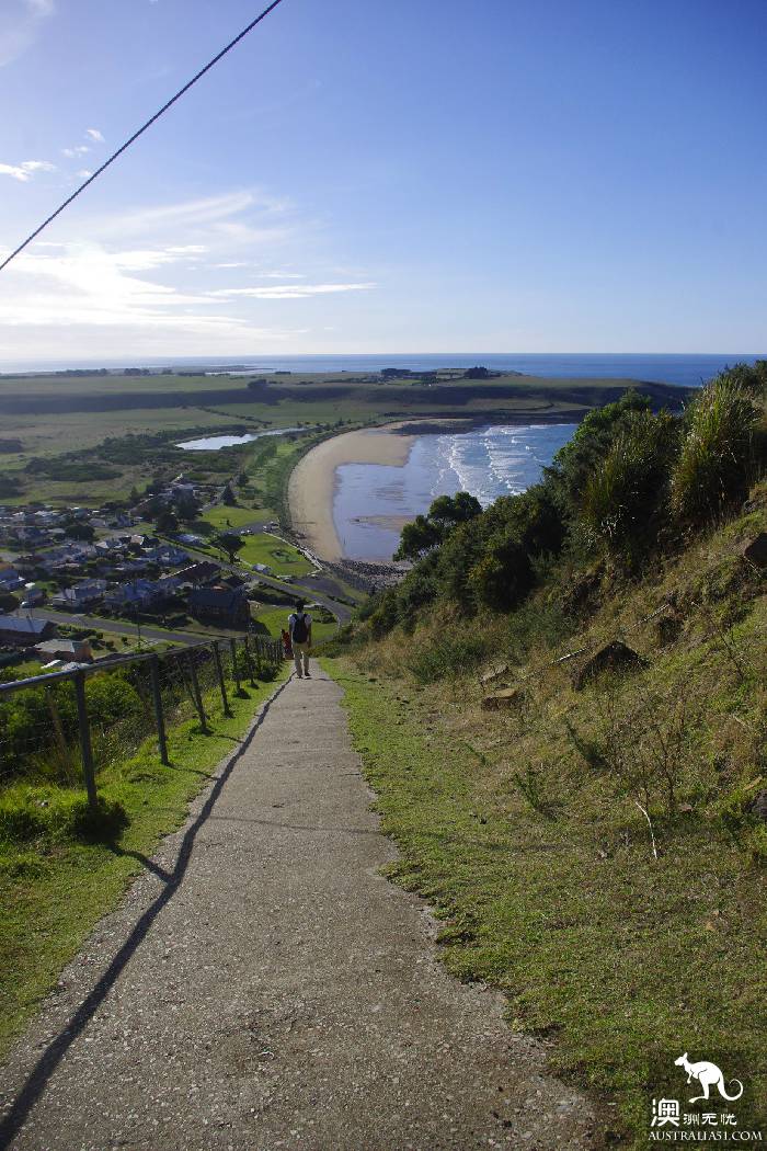 Stanley, a small town on the west coast of Tasmania, has huge stones as stunning as Uluru.