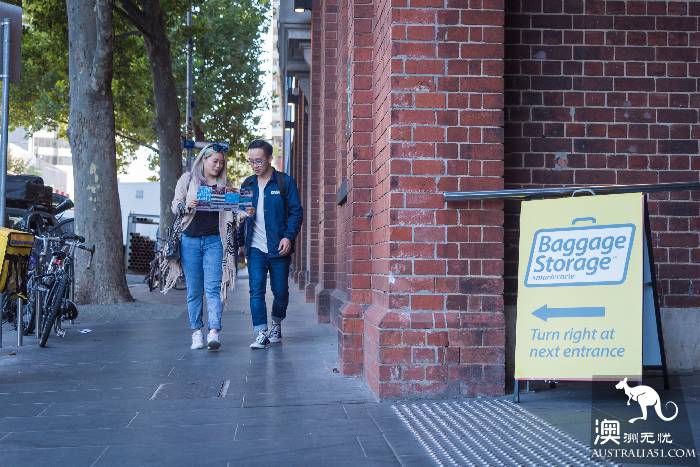 About luggage, Melbourne baggage check-in.