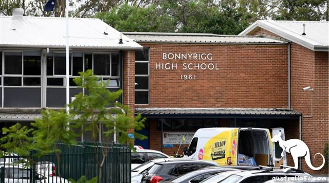 ANZ confirmed 18730 cases: Sydney schools closed, Jetstar passengers were infected, centenarians died