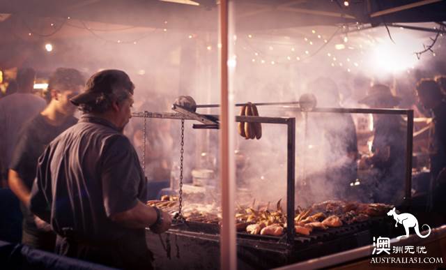Melbourne Queen Victoria Market Spring Night Market, presented with gourmet fun introduction