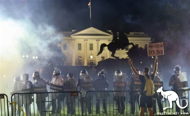 The death of Freud led to the intensification of American demonstration, The British Broadcasting Corporation journalist the Washington night