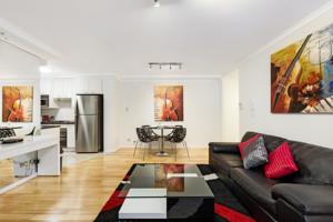 皮尔蒙特自助式现代一卧室公寓（8MIL）（Pyrmont Self-Contained Modern One-Bedroom Apartment (8MIL)）