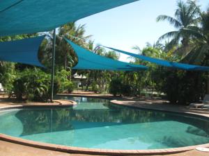 棕榈树林假日公园（Palm Grove Holiday Resort）