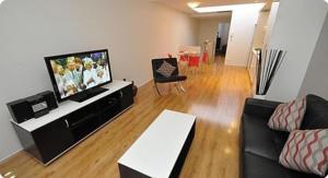 设备齐全的优提莫现代化一卧室公寓（817 HAR）（Ultimo Modern Self-Contained One-Bedroom Apartment (817 HAR)）