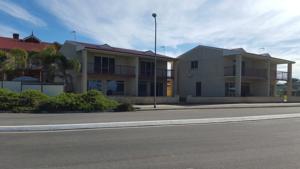 Tumby Bay Seafront Apartments（Tumby Bay Hotel & Seafront Apartments）